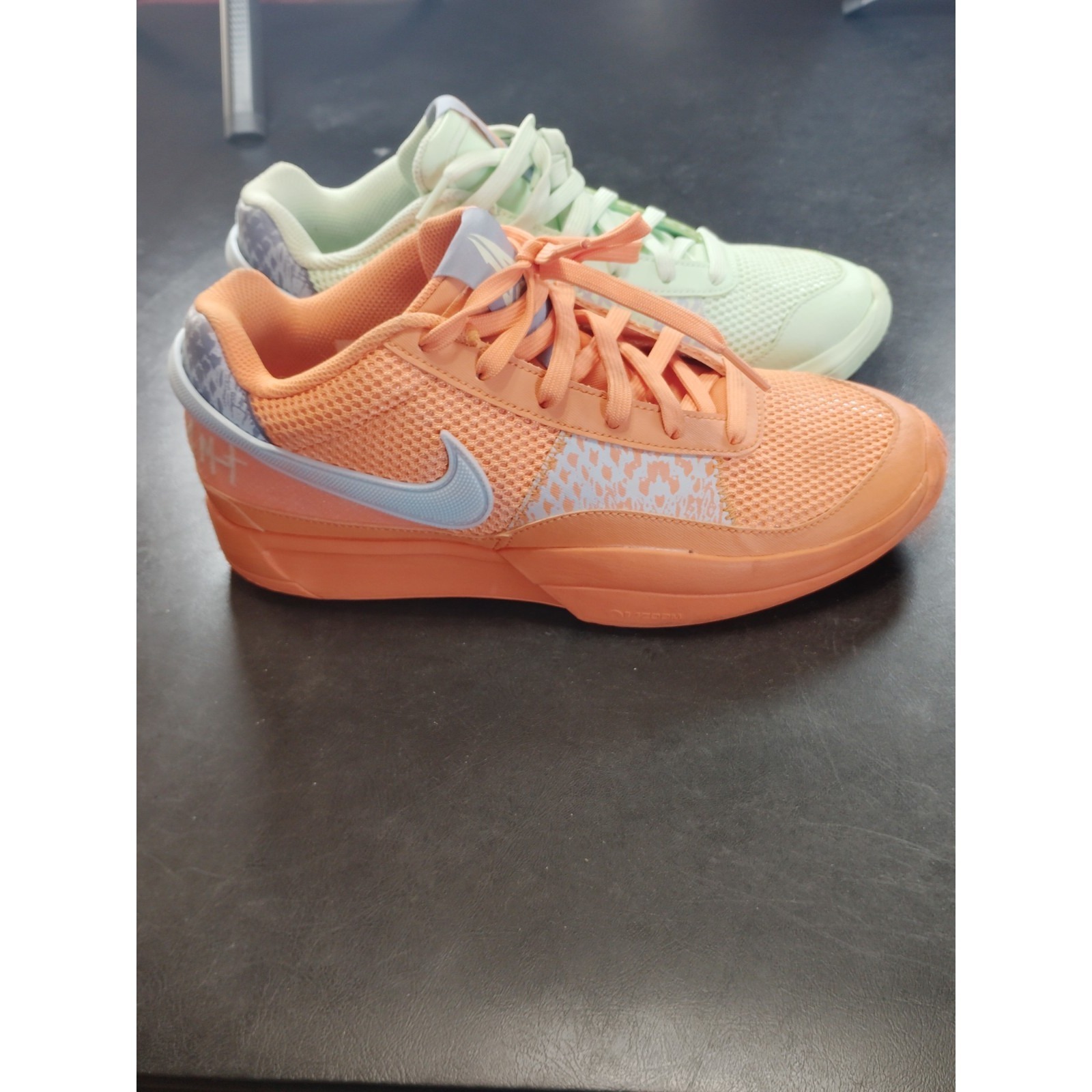 Euc-Nike Ja 1 Mismatched Orange Green Athletic Preppy Basketball Shoes Men 8.5*